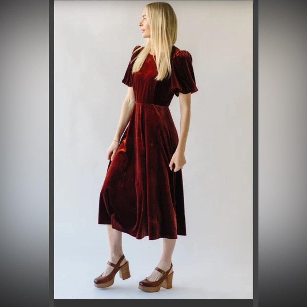 Velvet Midi Dress in Rust